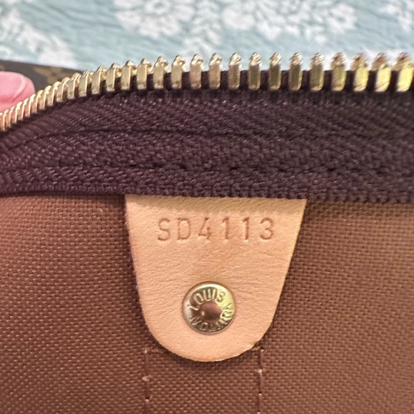 Louis Vuitton Keepall Duffel Bag 55 - Picture 11 of 11